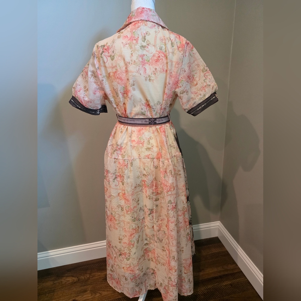 NWOT Women's Brown And Cream Floral Button Down Midi Dress, M/L - Picture 3 of 3
